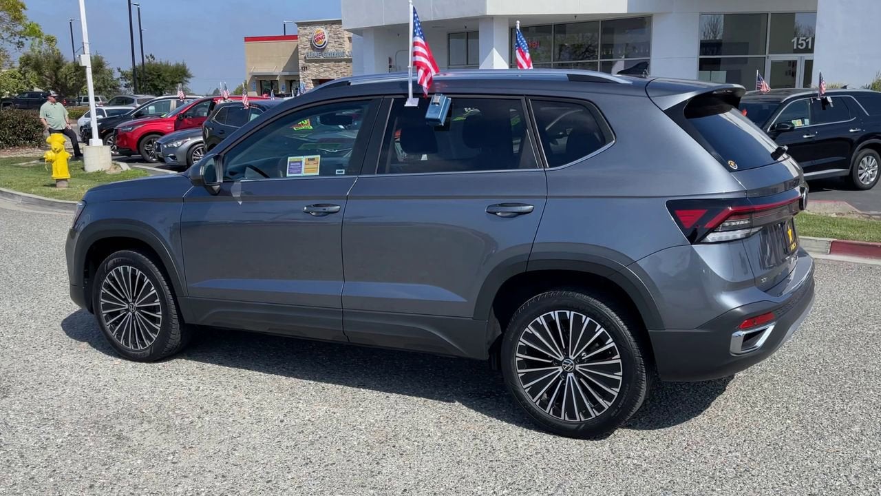 2025 Volkswagen Taos SE