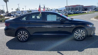 2025 Volkswagen Jetta SE