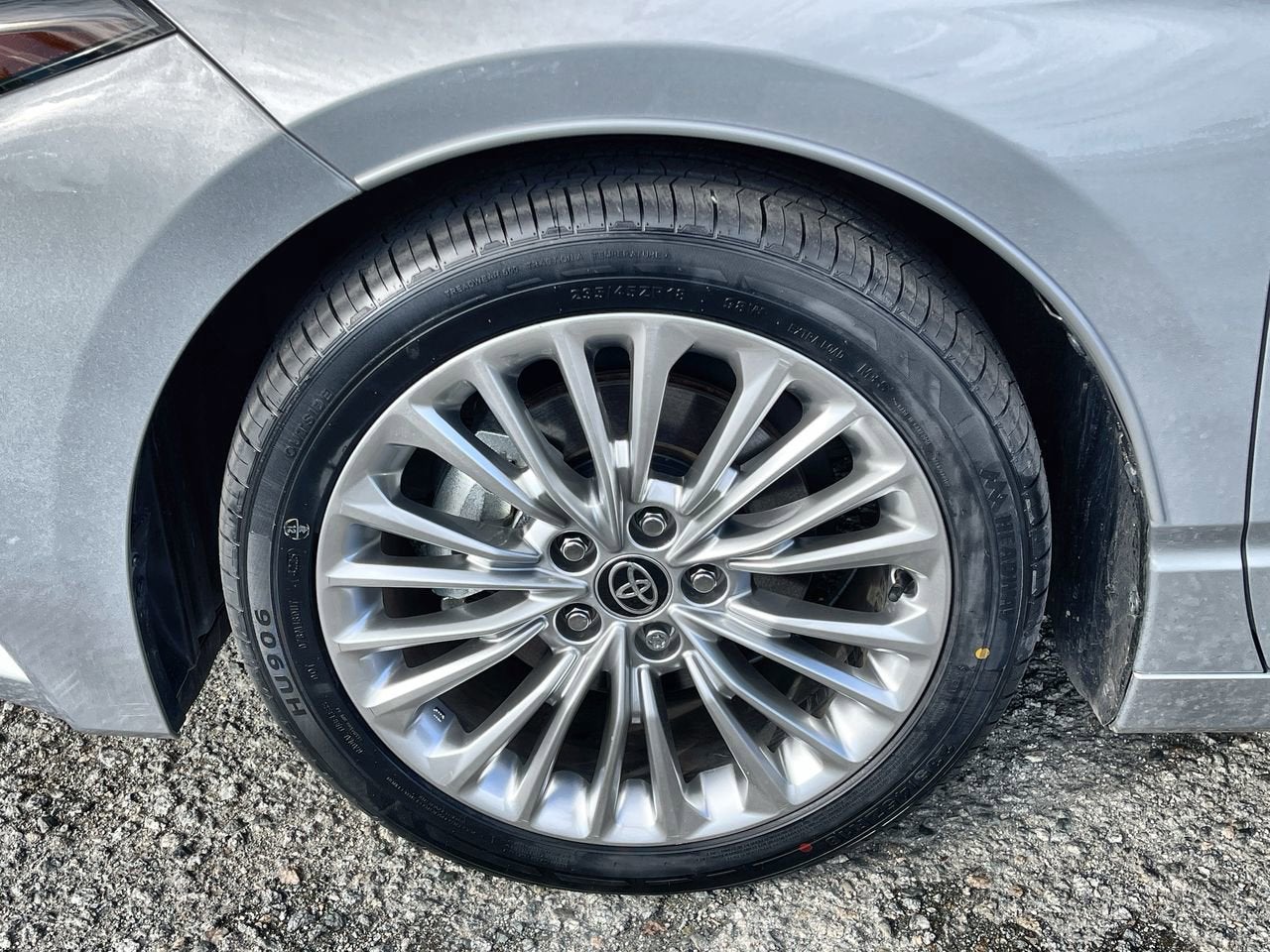 2021 Toyota Avalon Hybrid Limited