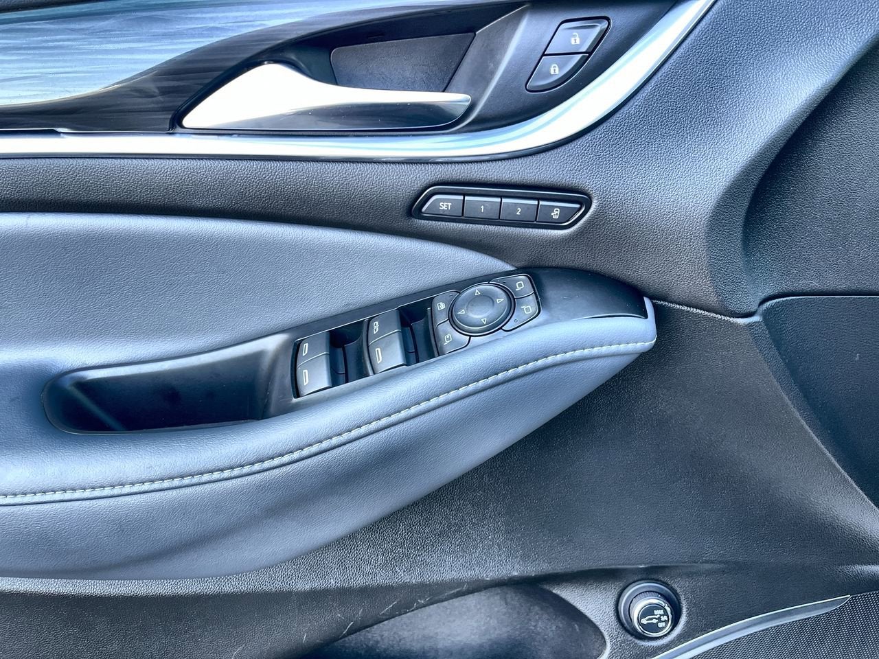 2023 Buick Enclave Premium