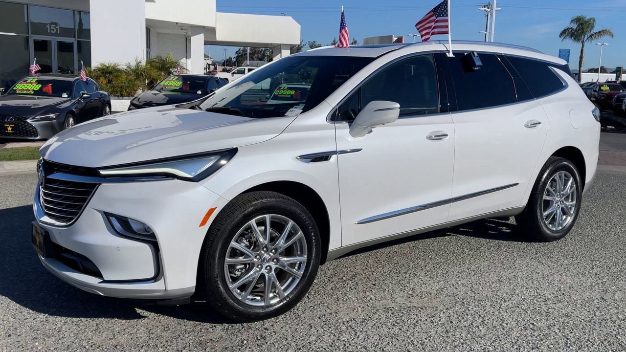 2023 Buick Enclave Premium