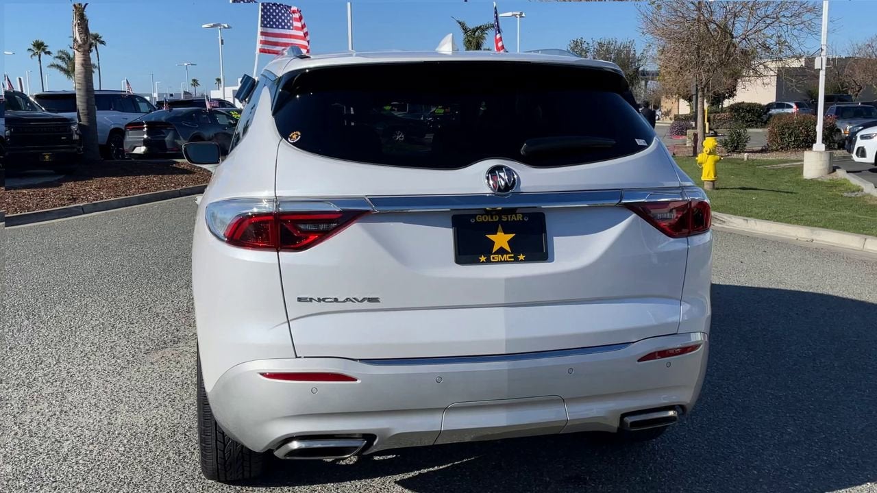 2023 Buick Enclave Premium