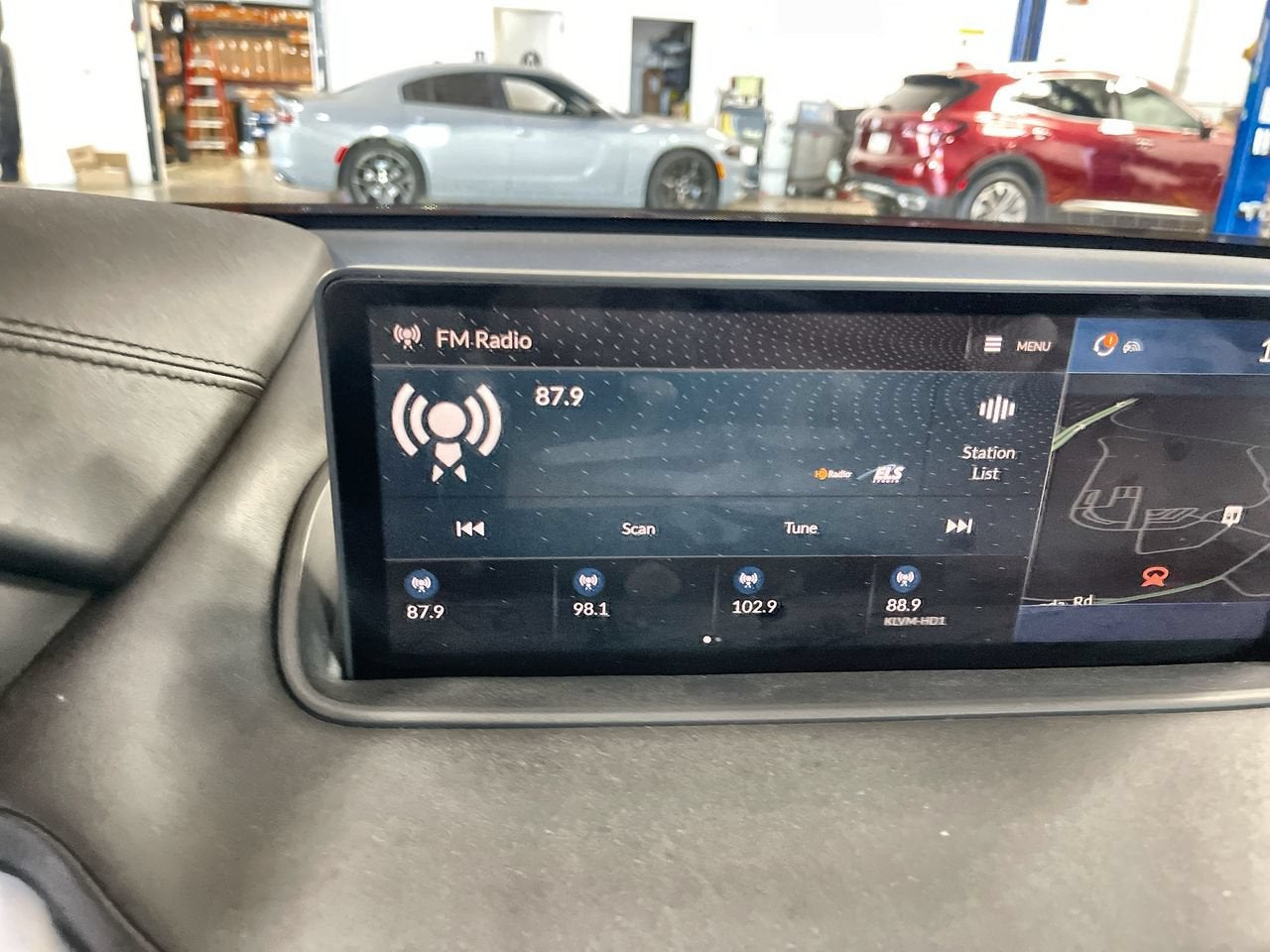 2022 Acura MDX w/Technology Package