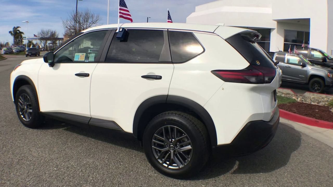2021 Nissan Rogue S