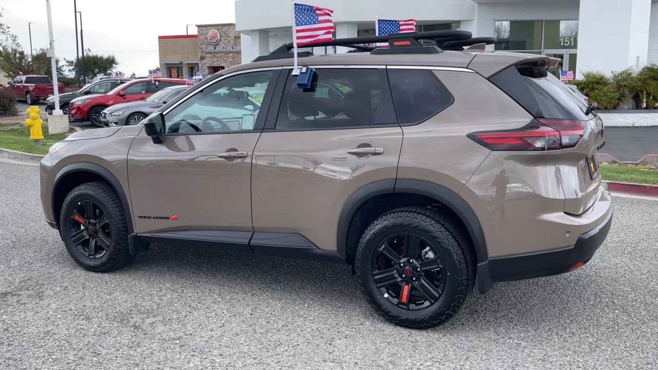 2025 Nissan Rogue Rock Creek
