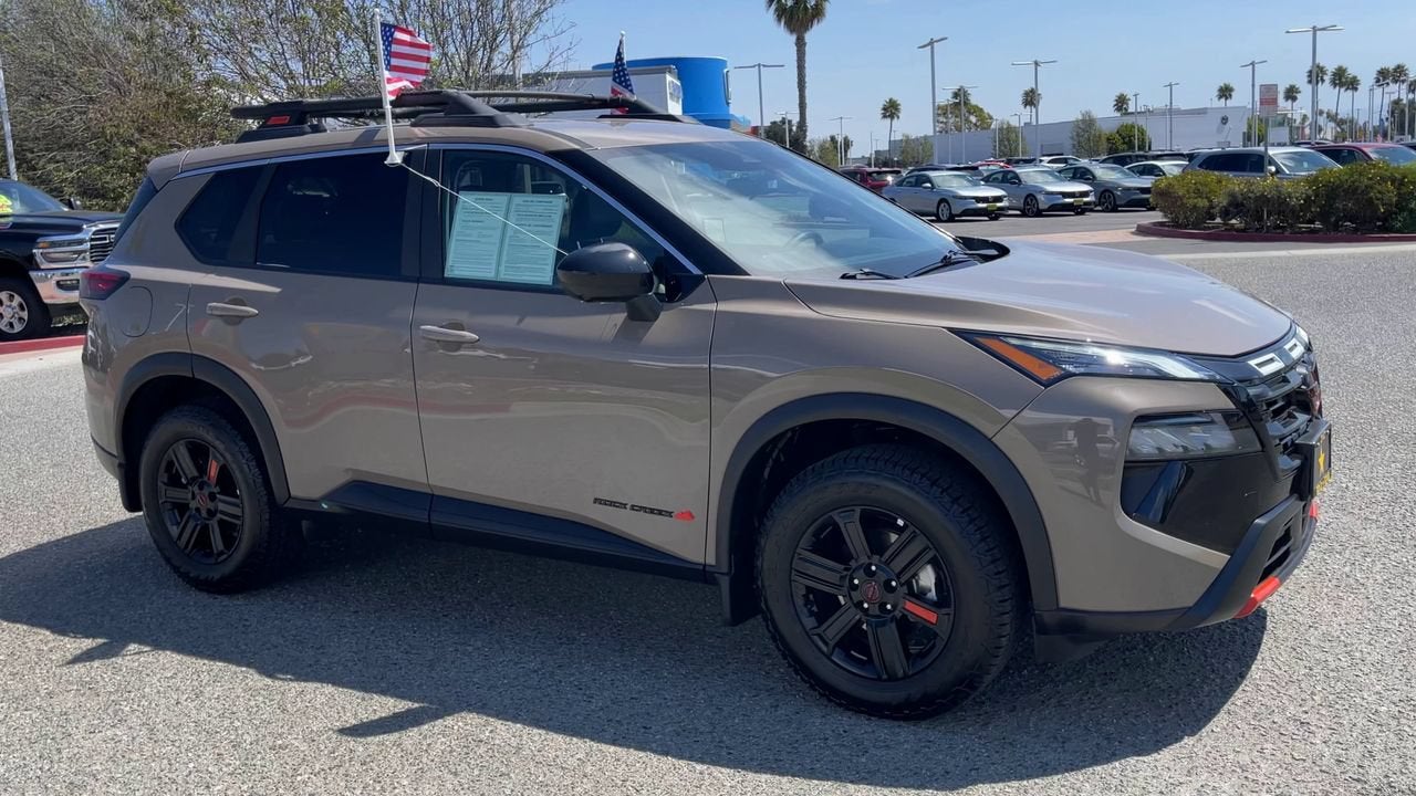 2025 Nissan Rogue Rock Creek