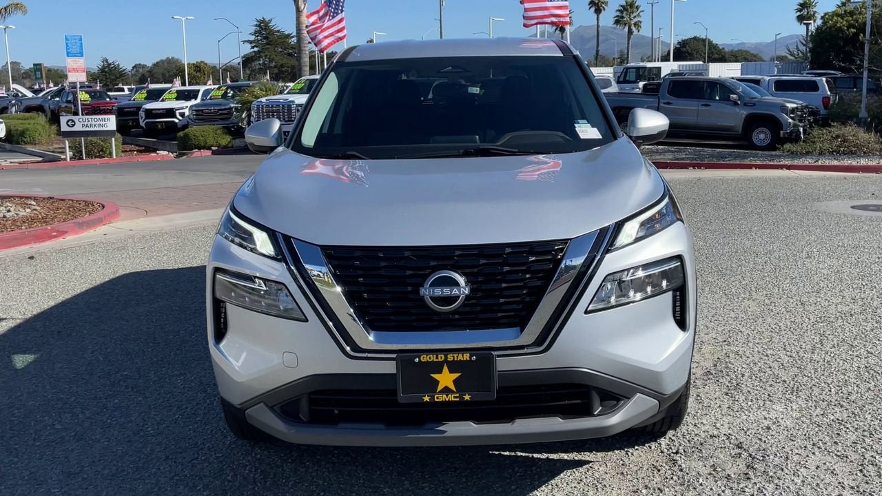 2022 Nissan Rogue SV