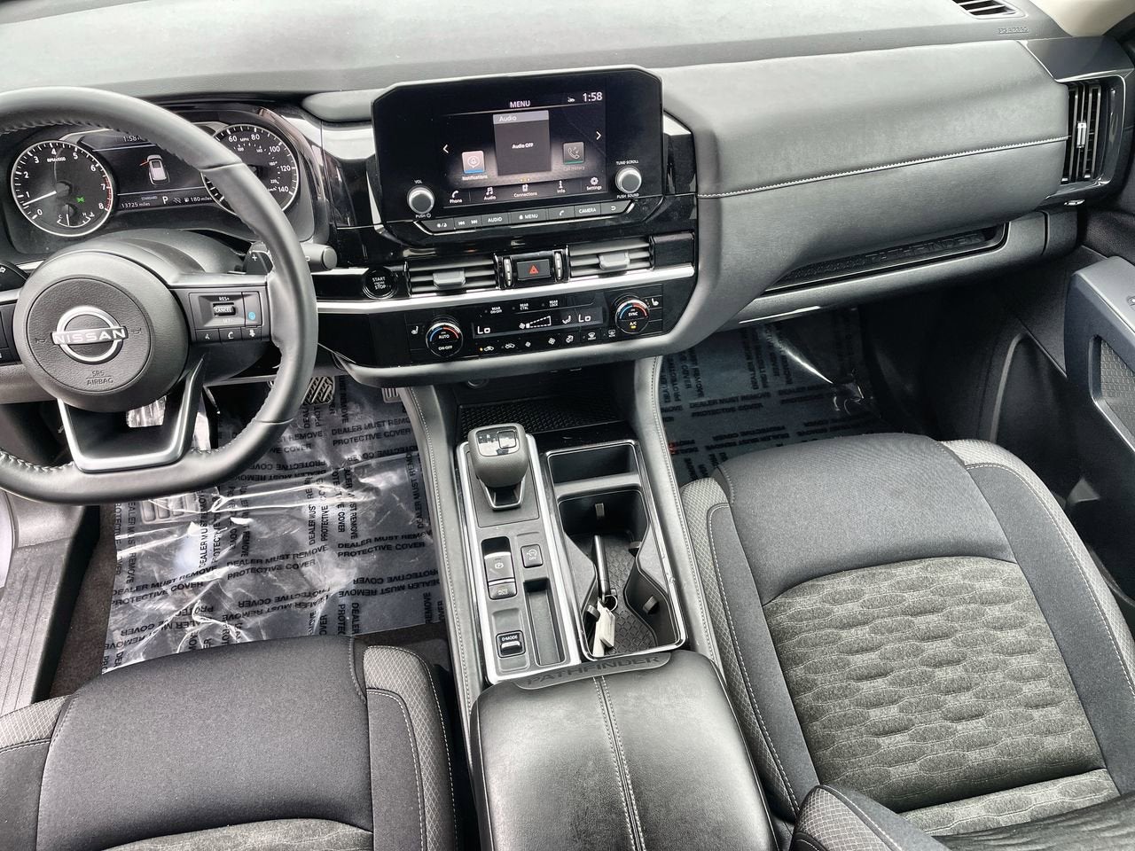 2025 Nissan Pathfinder SV