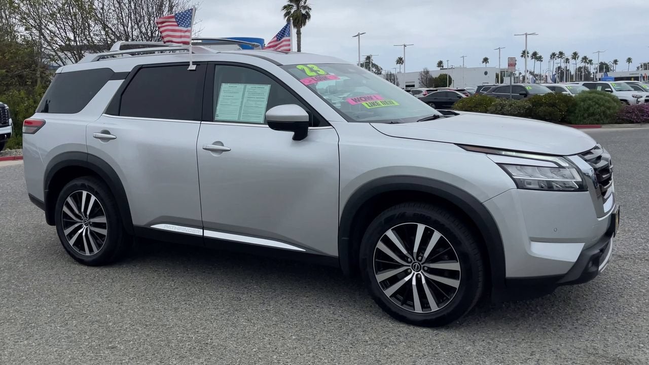 2023 Nissan Pathfinder Platinum