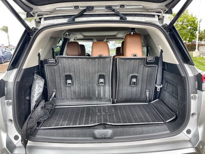 2023 Nissan Pathfinder Platinum