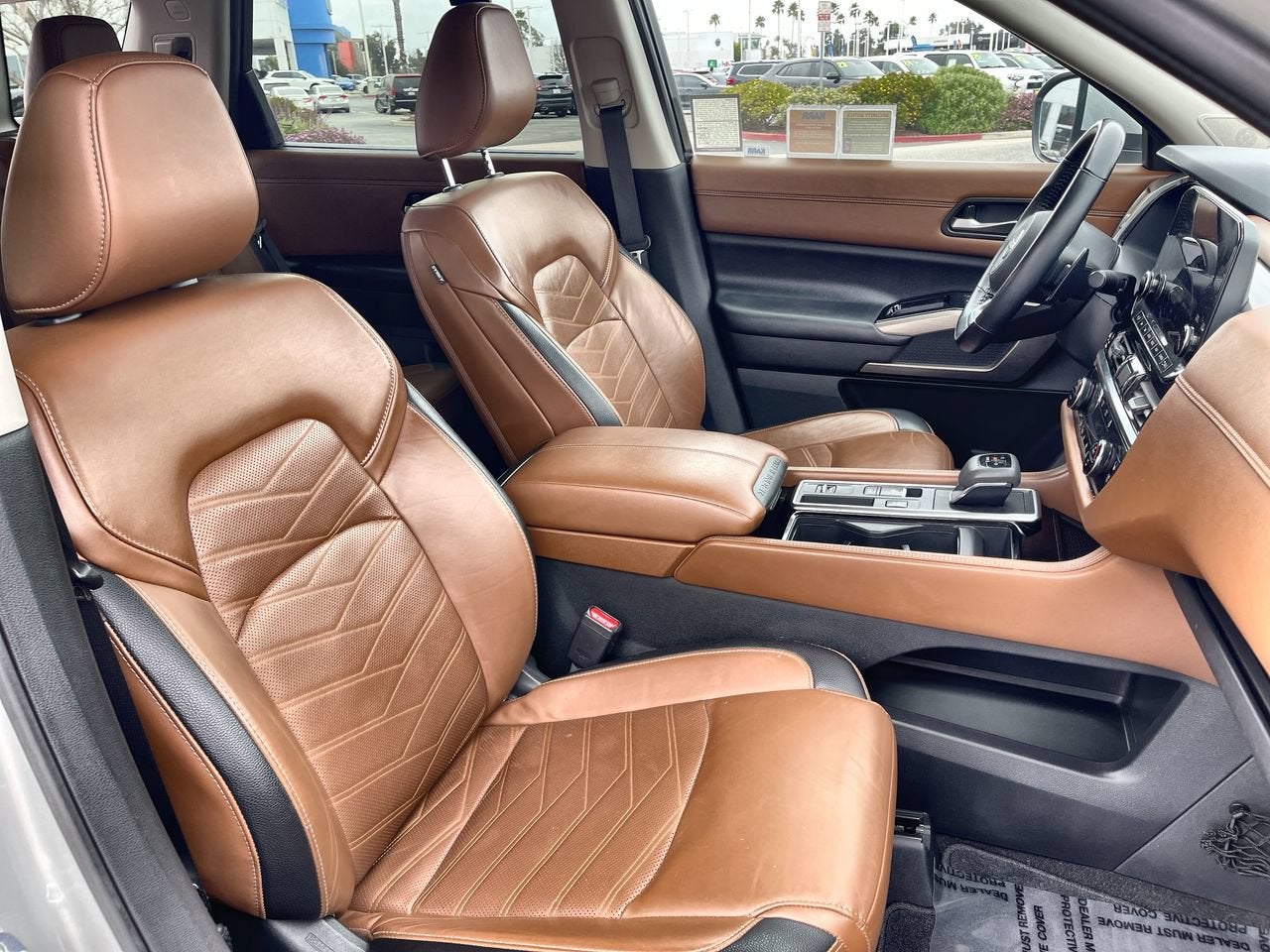 2023 Nissan Pathfinder Platinum