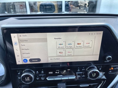 2023 Toyota Highlander Hybrid Platinum