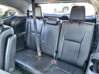 2023 Toyota Highlander Hybrid Platinum