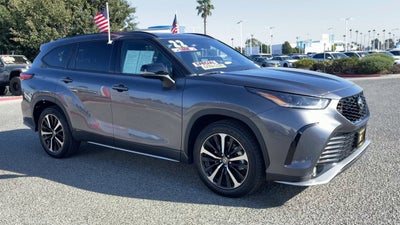 2022 Toyota Highlander XSE