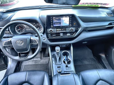 2022 Toyota Highlander XSE