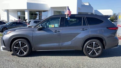 2022 Toyota Highlander XSE
