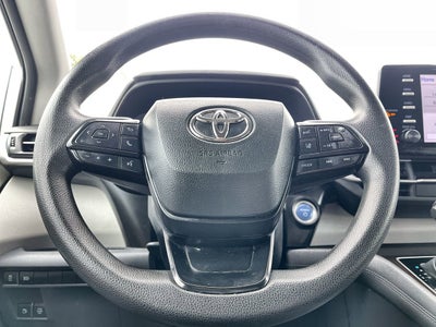 2023 Toyota Sienna LE