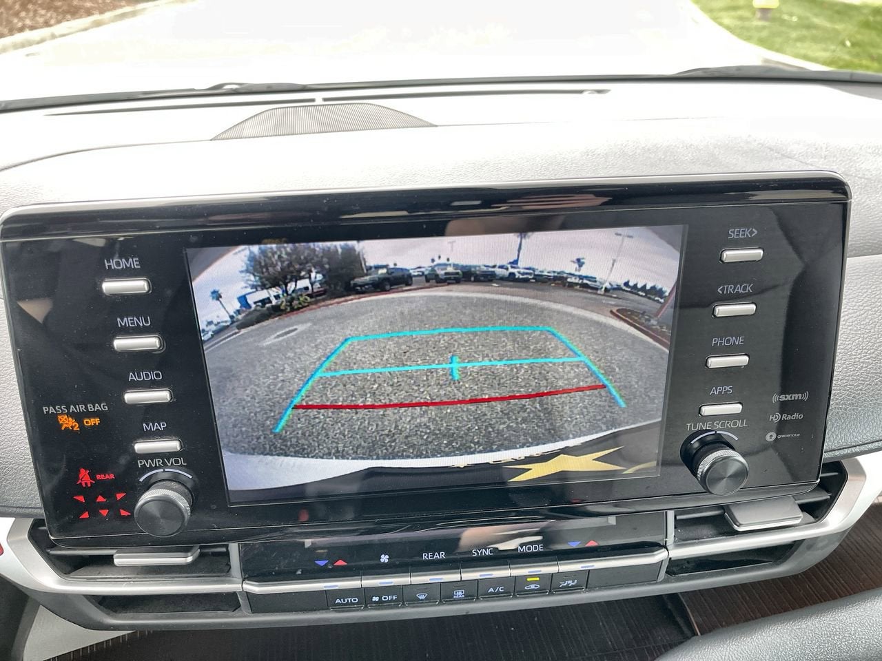 2023 Toyota Sienna LE