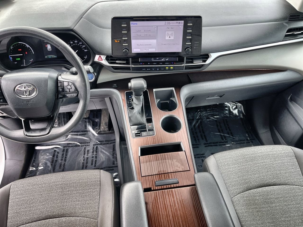 2023 Toyota Sienna LE