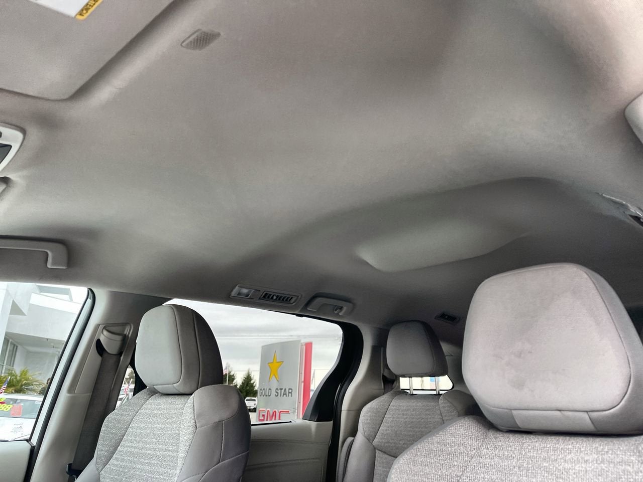 2023 Toyota Sienna LE