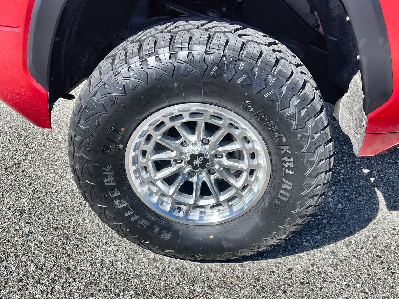 2023 Toyota Tundra 4WD SR5