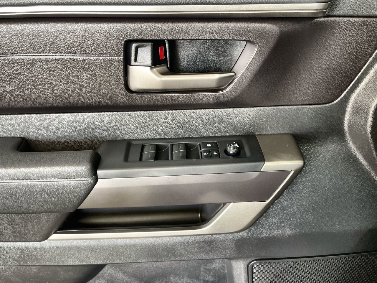 2026 Toyota Tundra 4WD SR