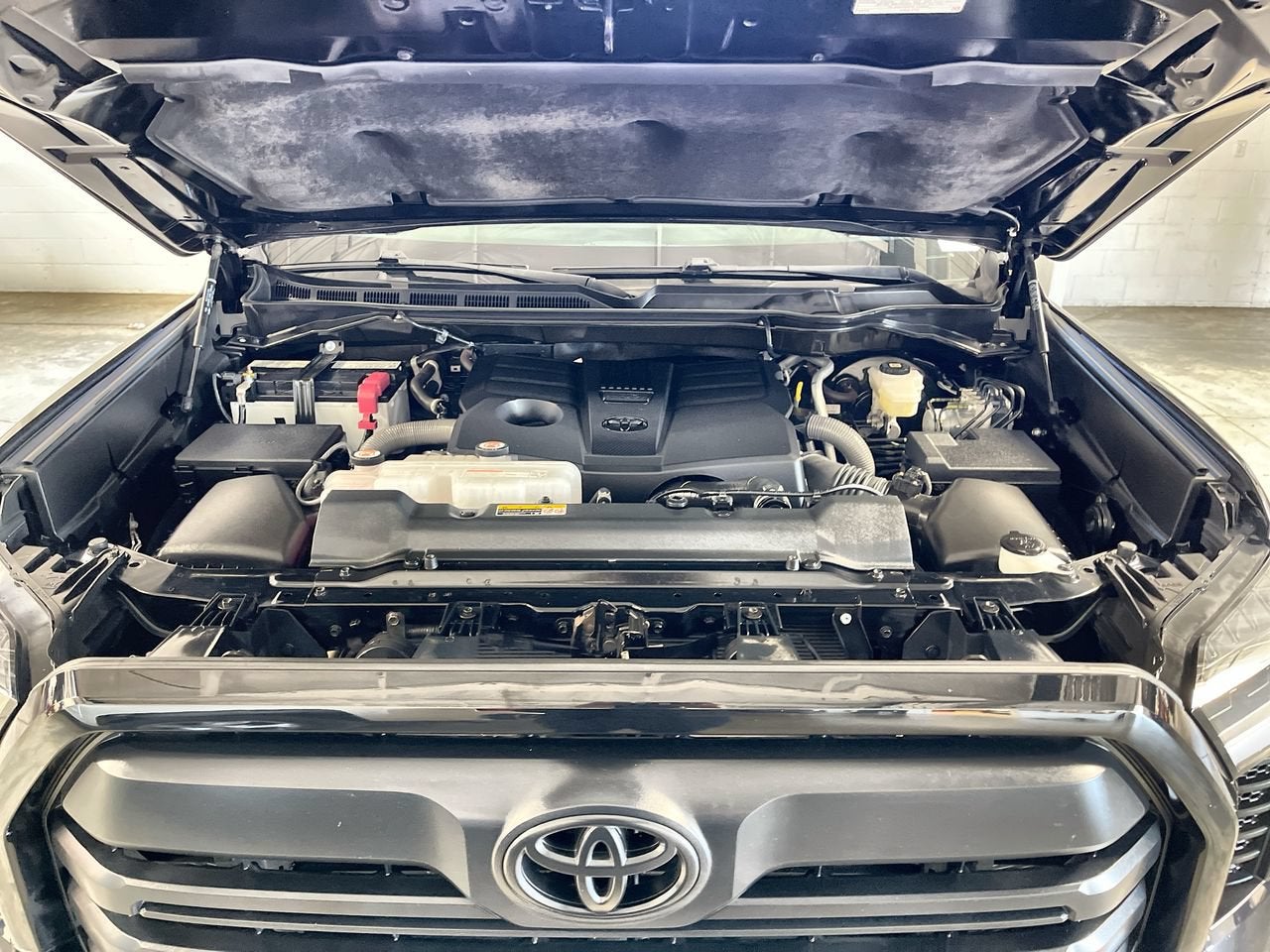 2024 Toyota Tundra 4WD SR5