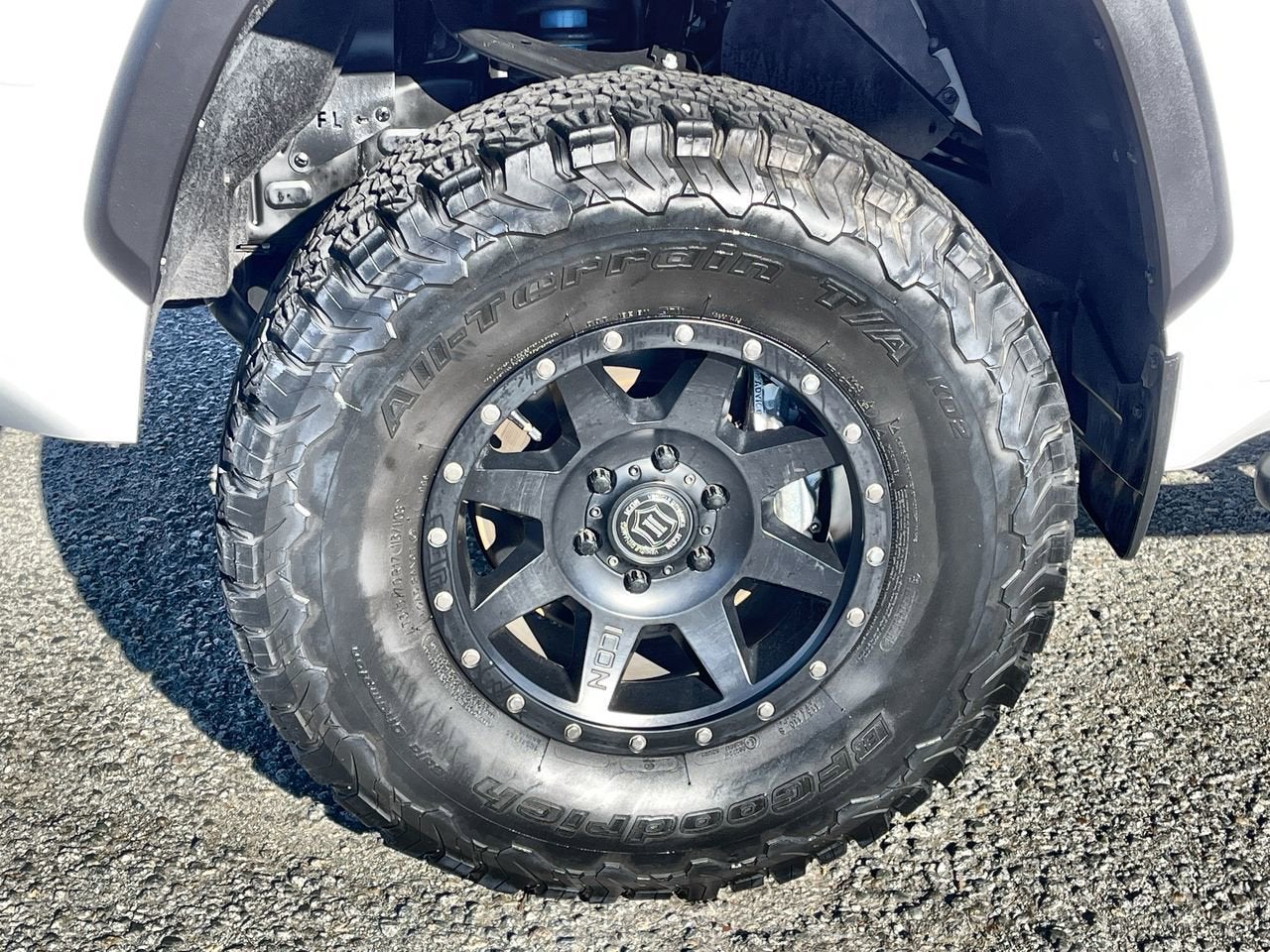 2023 Toyota Tundra 4WD SR5