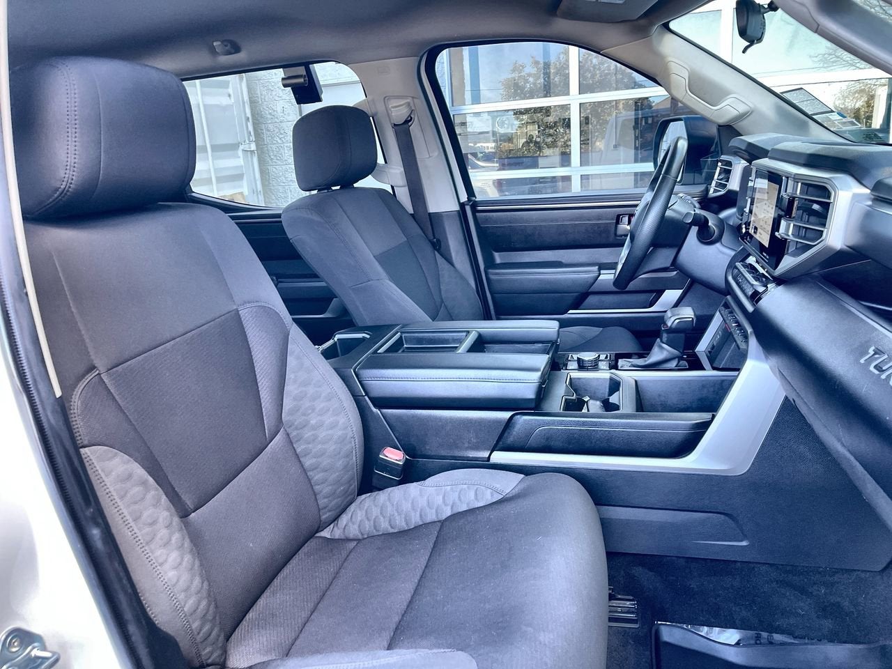 2023 Toyota Tundra 4WD SR5