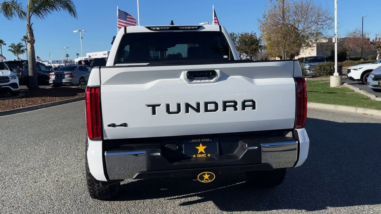 2023 Toyota Tundra 4WD SR5