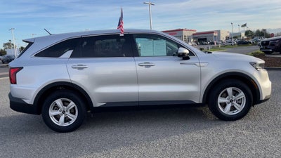 2022 Kia Sorento LX