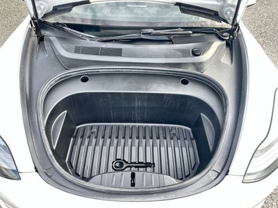 2022 Tesla Model 3 RWD