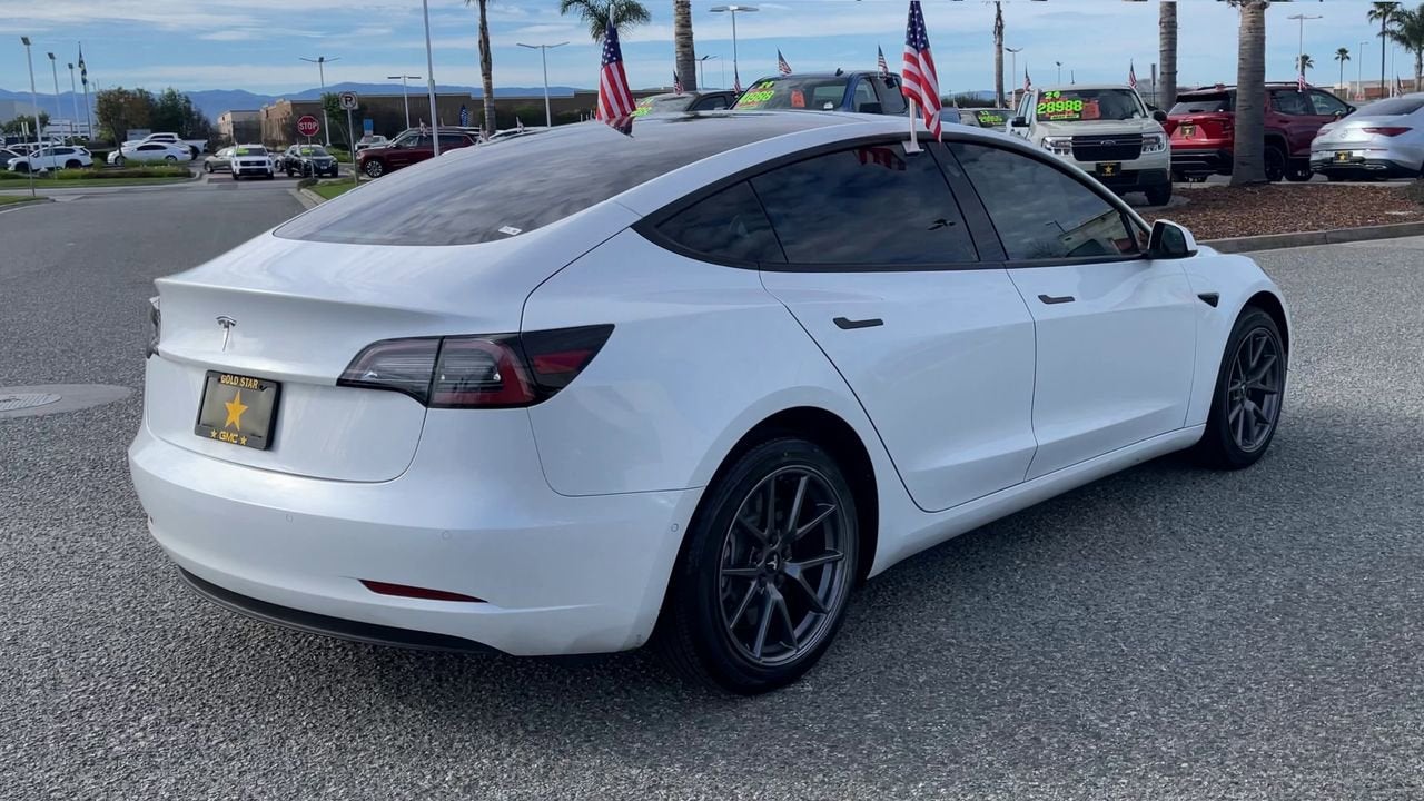 2022 Tesla Model 3 RWD