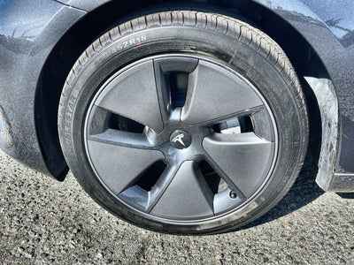 2023 Tesla Model 3 RWD