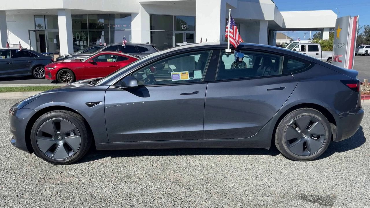 2023 Tesla Model 3 RWD