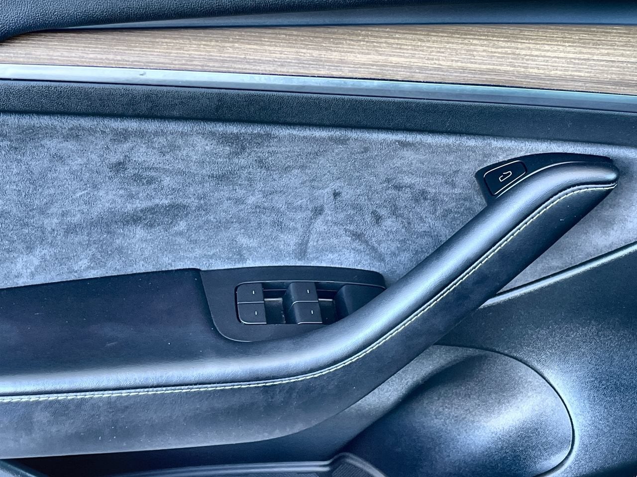2023 Tesla Model 3 RWD