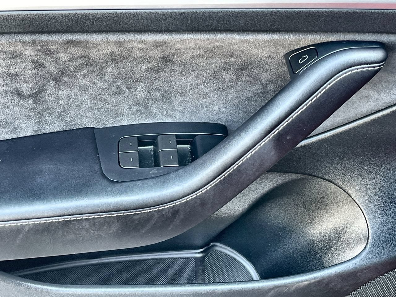 2023 Tesla Model 3 RWD