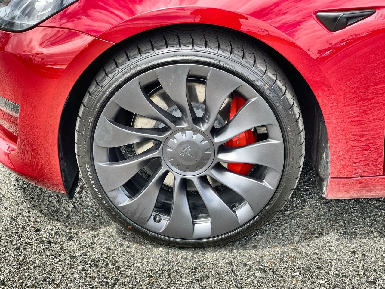2023 Tesla Model 3 Performance