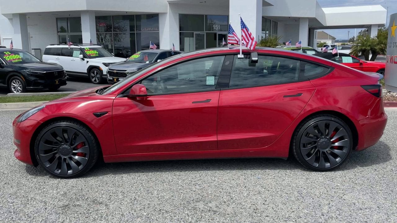 2023 Tesla Model 3 Performance