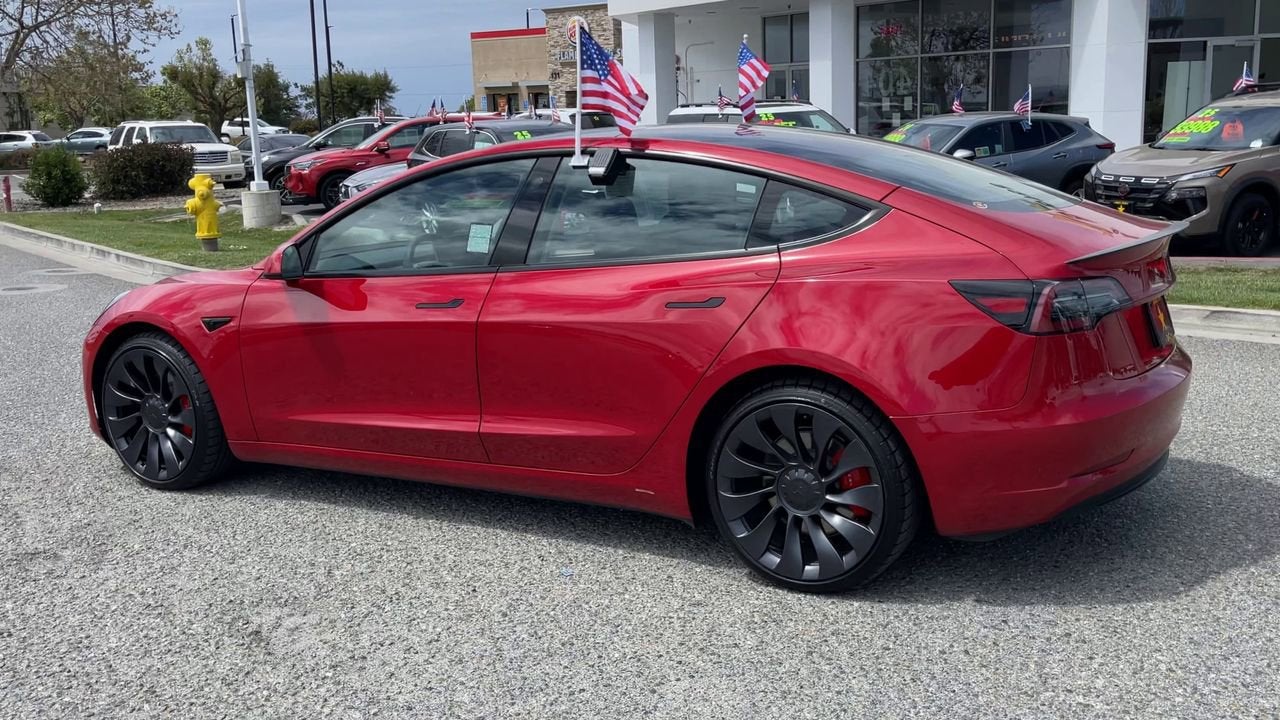 2023 Tesla Model 3 Performance