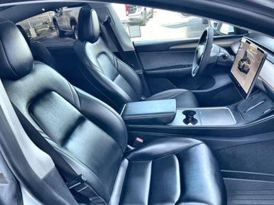 2024 Tesla Model Y Long Range