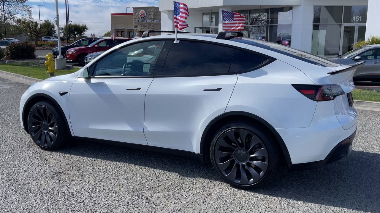 2024 Tesla Model Y Long Range
