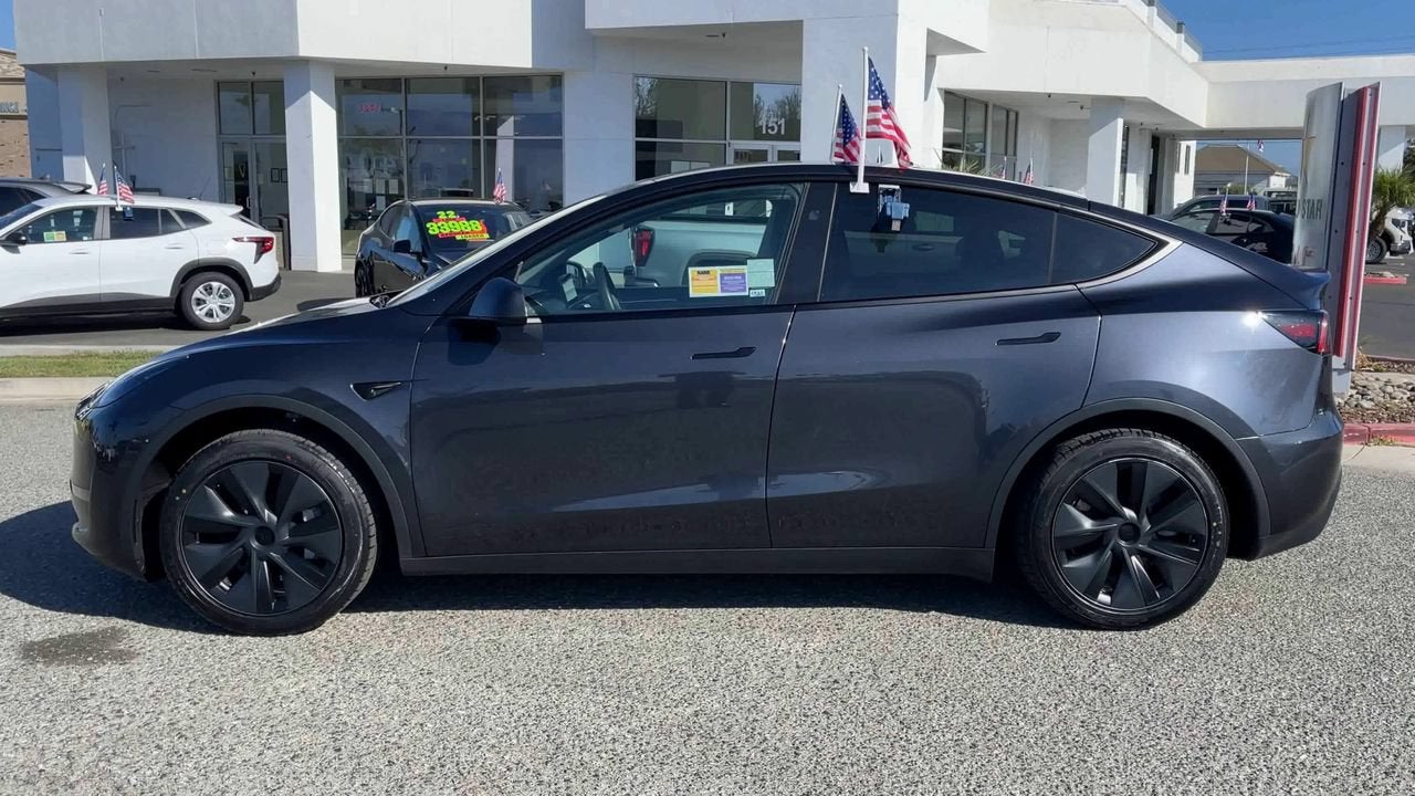 2025 Tesla Model Y Long Range