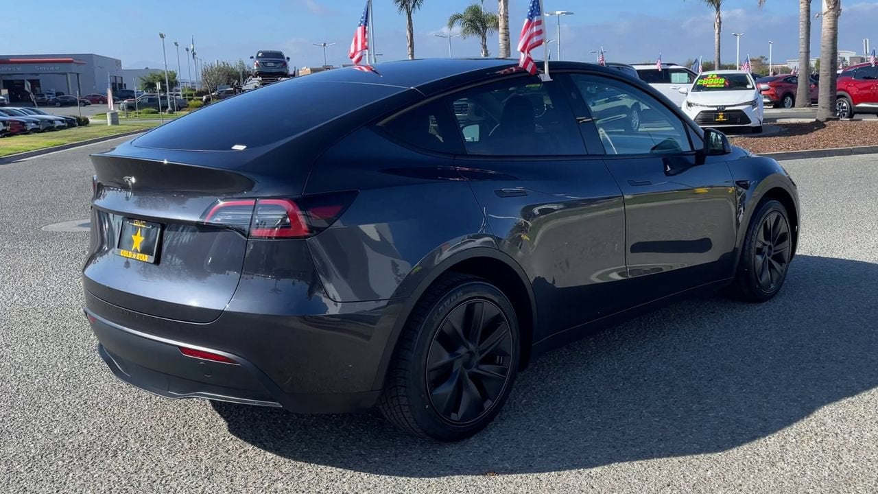 2025 Tesla Model Y Long Range