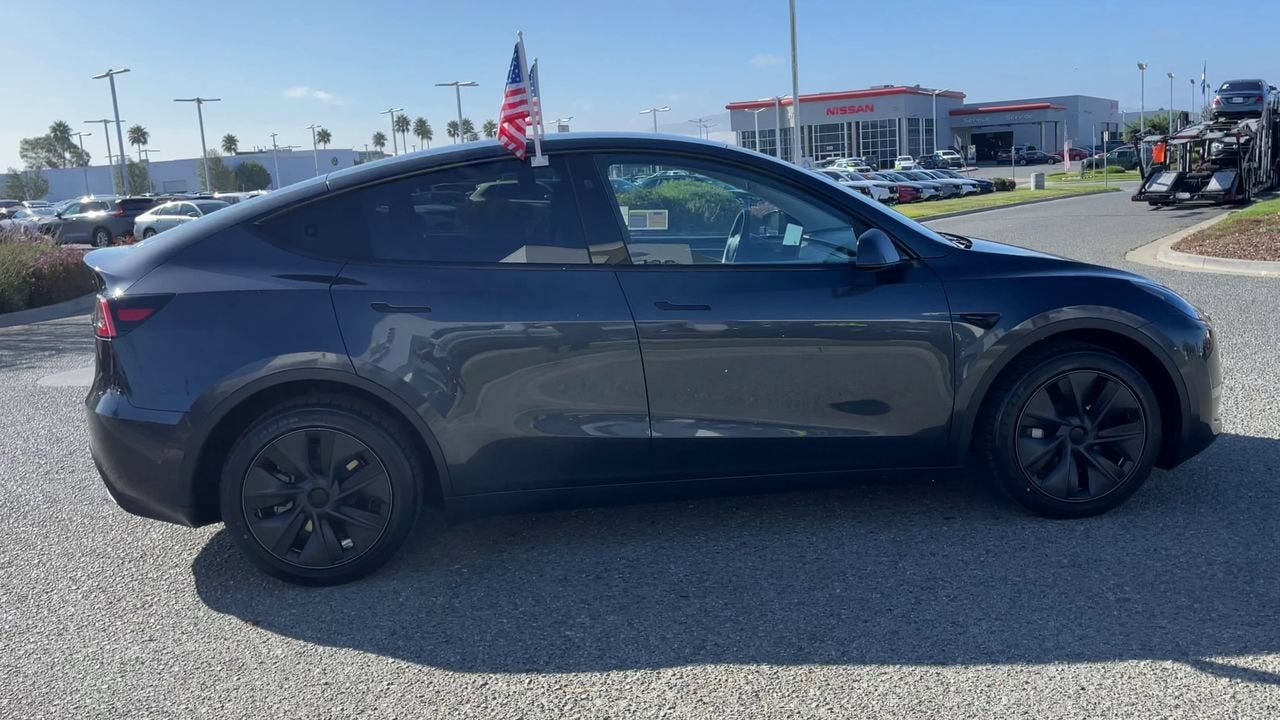 2025 Tesla Model Y Long Range