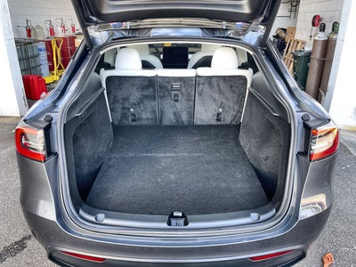 2023 Tesla Model Y RWD