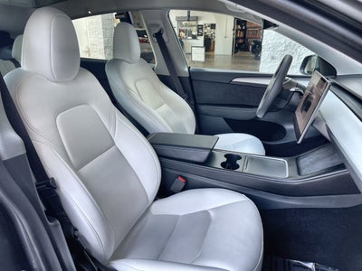2023 Tesla Model Y RWD