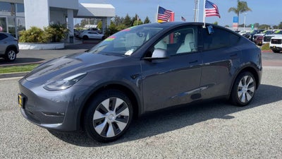 2023 Tesla Model Y RWD