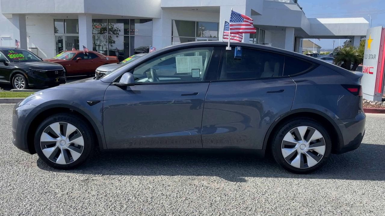 2023 Tesla Model Y RWD