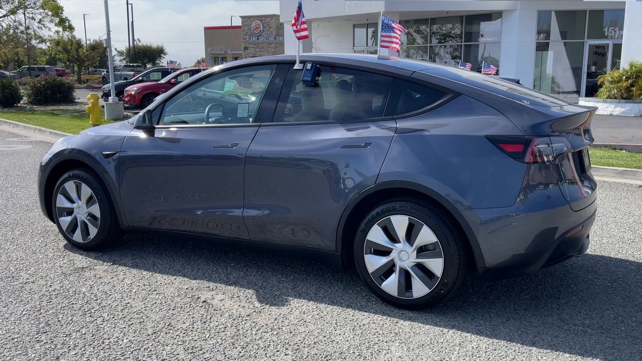 2023 Tesla Model Y RWD